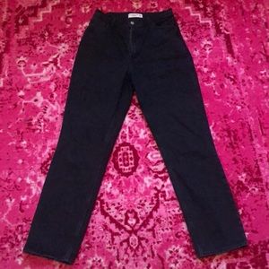 Abercrombie Curve Love 90’s Straight Ultra High Rise - Size 28R - BRAND NEW